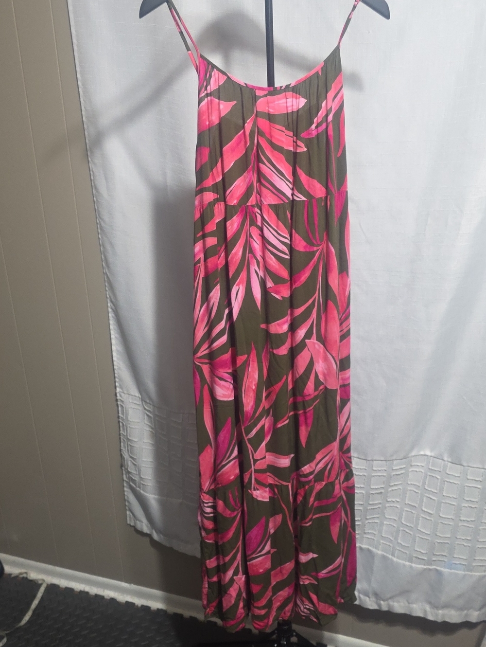 Pink Leaf-Print Maxi Dress - Women